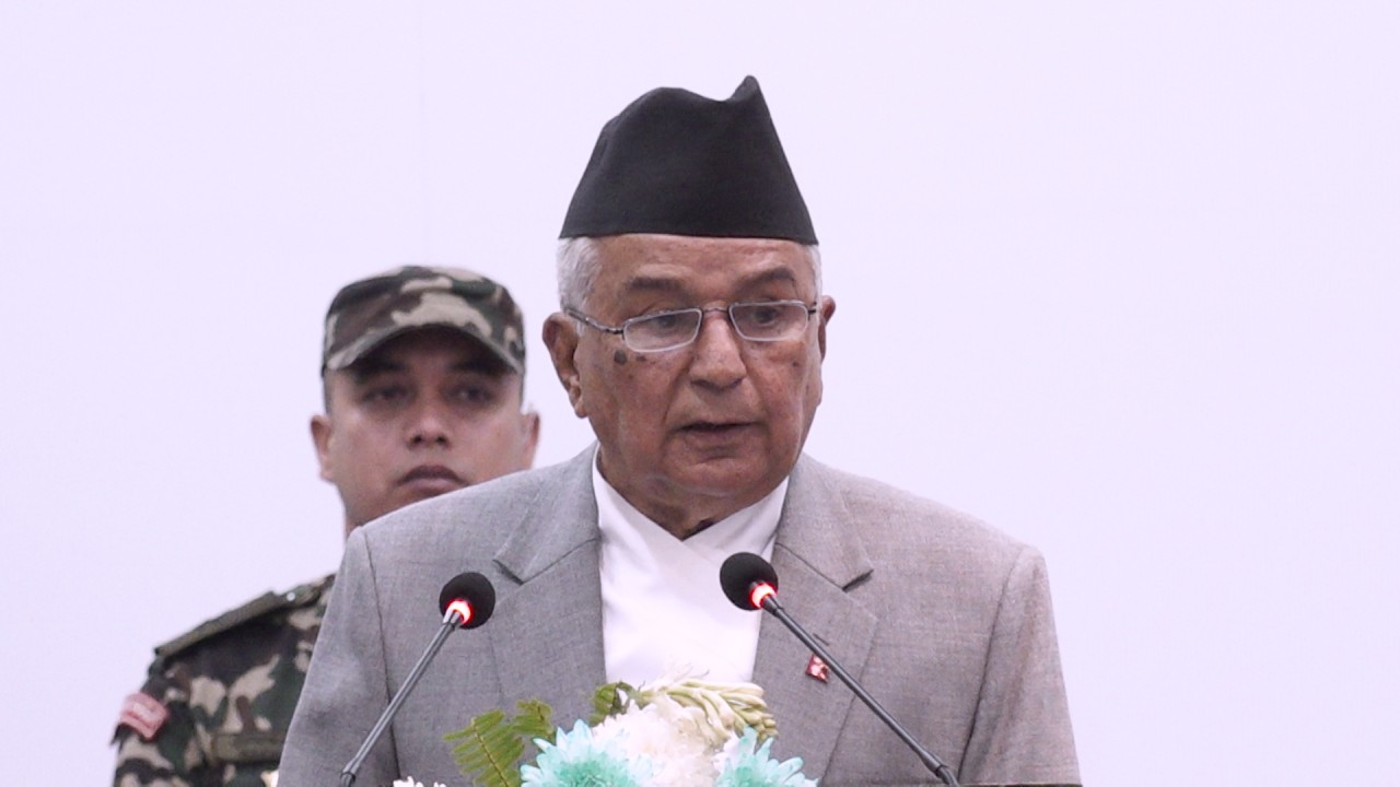 फागुपूर्णिमा (होली) ले आपसी सद्भाव कायम राख्न प्रेरणा मिलोस् : राष्ट्रपति पौडेल