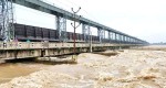सप्तकोशीमा पानीको बहाव एक लाख ७९ हजार क्युसेक, खतरा बढ्दै