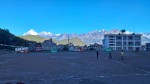 धौलागिरिको छायाँमा रमाउँदै वारागुङको खेलमैदान र रानीपौवा बजार