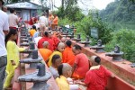पोखराको केदारेश्वर मन्दिरमा जनै मन्त्रँदै ब्राह्मण, धार्मिक वातावरणले भरियो परिसर