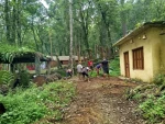बासुलिङ मन्दिर परिसरमा सरसफाई