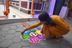 कार्तिक कृष्ण अमावास्यः श्रद्धा भक्तिपूर्वक गरियो लक्ष्मीपूजा