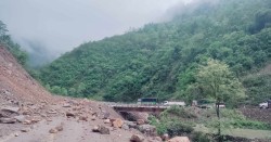 पहिरोले कालीगण्डकी करिडोर अवरुद्ध, बागलुङ खण्डमा यातायात ठप्प