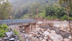 कुलेखानी खोलामा बेली पुल निर्माण तीव्र, हेटौंडा–काठमाडौं सडक चाँडै सुचारु हुने