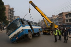 सिन्धुलीमा सवारी दुर्घटना : दुईजनाको मृत्यु, चारजना घाइते