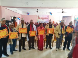 शिवसताक्षी नगरपालिकाद्वारा शिक्षक, कर्मचारी र विद्यार्थीलाई सम्मान