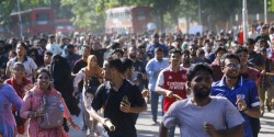 बङ्गलादेशमा विद्यार्थी समूहबीचको झडपमा एक सयजना घाइते