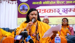 पोखरामा मानव सेवा फाउण्डेसनले कोटिहोम विराट् ज्ञान महायज्ञ गर्दै 