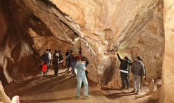 धन्नेश्वरी गुफामा सरसफाइ, धार्मिक–पर्यटकीय विकासको तयारी