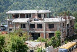 निर्माणाधीन पशु अस्पताल