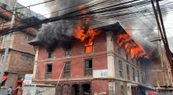 सोमबारका दिन कुम्भेश्वर महादेवको मन्दिर नजिकै आगलागी