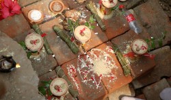 २४४ वर्ष पुरानो मठा फल्चा पुनःनिर्माण थालनी 