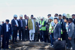 निर्माणाधीन त्रिवि क्रिकेट रंगशालाको निरीक्षणमा पुगे प्रधानमन्त्री