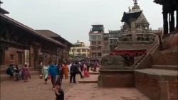 गुल्जार पाटन : जहाँ फुटपातमै सयौंले गुजारा चलाइरहेका छन् 