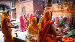 मिथिलाञ्चलमा वटसावित्री पर्व : नवविवाहितहरुका लागि विशेष