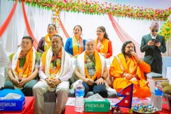 नगरप्रमुखको टोली कोटिहोममा पुगेर भने : ज्येष्ठ नागरिकहरू सम्मान गर्नुहोस