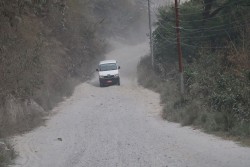 म्याग्दीको रणवाङ–दरवाङ खण्डको सडक अलपत्र