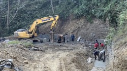 बागलुङमा एघार सडक धमाधम स्तरोन्नति हुँदै