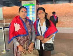 विपिनको रिहाइका लागि आमा र बहिनी अमेरिका प्रस्थान