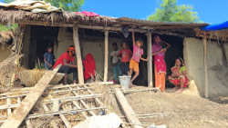 सामान्य विवादले ठूलो रुप लिँदा दलित बस्तीमा तोडफोड र लुटपाट