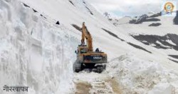 निर्वाचनमा हुम्लामा हिउँ पन्छाएर सडक सञ्चालनको प्रयास