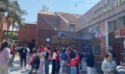 उडान खुल्ने प्रतीक्षामा विमानस्थलमा अलपत्र यात्री