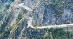 हेटौँडा–काठमाडौँ जोड्ने दुई सडकमा राति सवारीसाधन सञ्चालनमा रोक