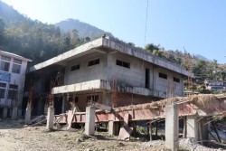 धवलागिरी गाउँपालिकाको ताकम अस्पताल भवन निर्माणमा ढिलाइ, तीन वर्षपछि पनि ६० प्रतिशतमै सीमित