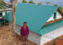 पौवादुङ्माका ५२५ परिवारले पाए जस्तापाताको छानो