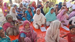 मधेशी महिलालाई मतदाता शिक्षा