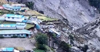 सोलुखुम्बुमा बाढीले पाँच घर बगायो, छ घर आंशिक क्षति