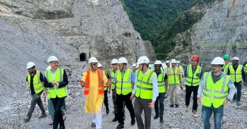 तनहुँ जलविद्युत् आयोजना समयमा सम्पन्न गर्न मुख्यमन्त्री पाण्डेको प्रतिबद्धता