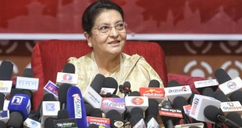 विद्या देवी भण्डारीको पार्टी सक्रियता र सदस्यता विवाद