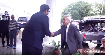 नेपालका लागि भारतीय राजदूत नविन श्रीवास्तवसँग मंगलबार प्रधानमन्त्री सुशीला कार्कीलाई सिंहदरबारमा भएको छ