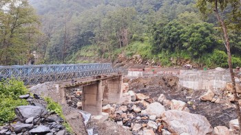 कुलेखानी खोलामा बेली पुल निर्माण तीव्र, हेटौंडा–काठमाडौं सडक चाँडै सुचारु हुने