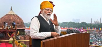 प्रधानमन्त्री मोदीको लालकिल्लाबाट कडा सन्देश पाकिस्तानलाई चेतावनी