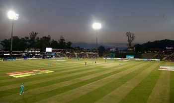 कराची र ट्रान्सफोर्ट युनाइटेडबीच उद्घाटन खेल