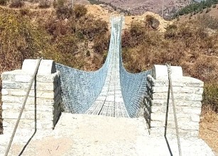 सिञ्जाको रनुखानामा झोलुङ्गे पुल निर्माण