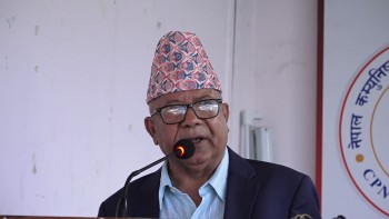 सानो मेहेनत र प्रयासले नेपालमा गणतन्त्र आएको होइन : माधव नेपाल