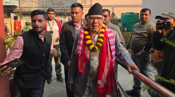 माधवकुमार नेपालले रौतहट–१ बाट उम्मेदवारी दर्ता गरे