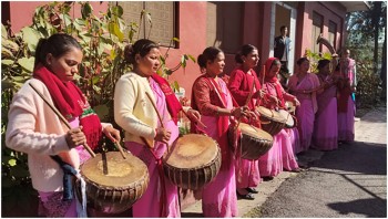 महिलाको हातमा नौमती बाजा, संस्कृति जोगाउँदै आत्मनिर्भरता