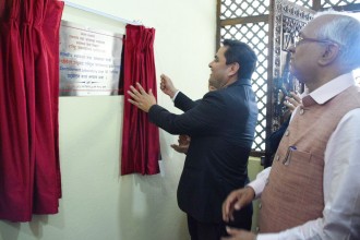 मन्त्री पौडेलद्वारा महामारीमा उपयोग गरिने उच्च प्रविधियुक्त प्रयोगशाला उद्घाटन