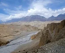 जाडो छल्न माथिल्लो मुस्ताङका शैक्षिक संस्था बेँसीमा स्थानान्तरण