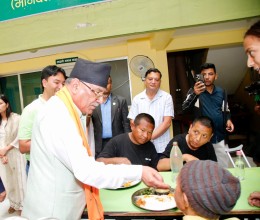 सीता दाहाल स्मृति दिवस :आश्रम पुगे प्रचण्ड