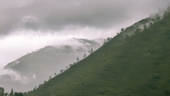 आज पहाडी भेगमा चट्याङसहित वर्षाको सम्भावना 
