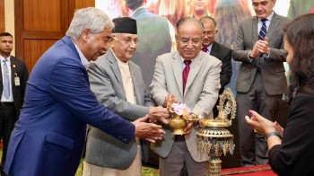 चुनावी गठबन्धनको प्रयासमा शीर्ष तीन दल : कांग्रेस–एमाले–नेकपा बीच तालमेलको कसरत