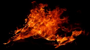 धनगढीमा भीषण आगलागी: आठ सटर पूर्णरूपमा नष्ट, ठुलो क्षति