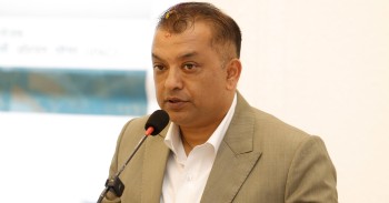 कार्यवाहक सभापति खड्काद्वारा गगन थापाको निर्वाचन आयोग भ्रमण लोकतन्त्रमाथि षडयन्त्रको संकेत भन्दै आलोचना