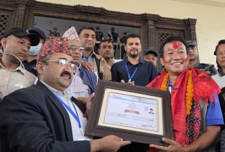 श्रम अभियन्ता हर्क साम्पाङको नगर प्रमुखदेखि सांसदसम्मको यात्रा