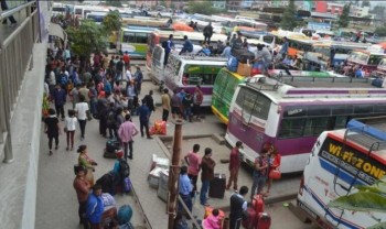 दुई दिनमा काठमाडौँबाट ८० हजार यात्रु बाहिरिए